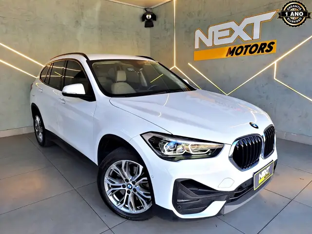 Carro BMW X1 2022 sDrive20i 2.0 Turbo (Aut.)