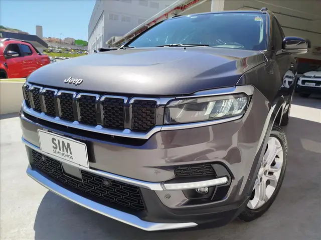 Carro Jeep Commander 2023 Longitude 1.3 T270