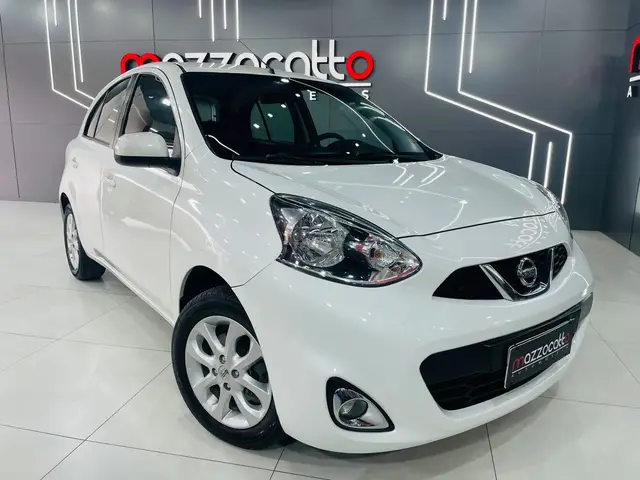 Carro Nissan March 2017 1.6 16V SV CVT (Flex)