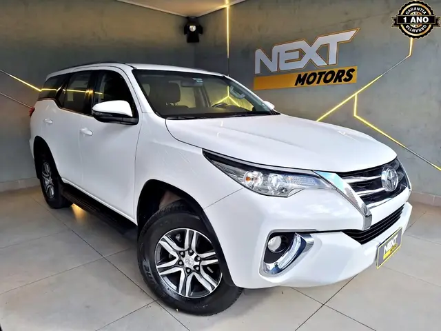 Carro Toyota SW4 2019 2.7 SR 4x2 (Aut) (Flex)