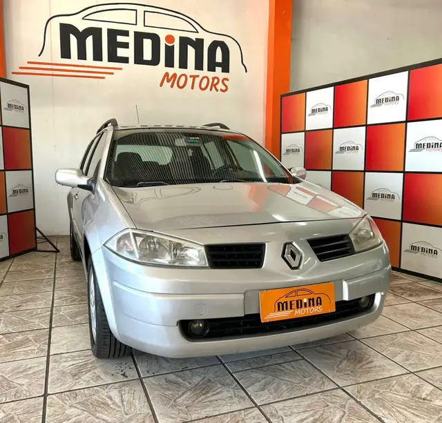 Carro Renault Megane Grand Tour 2013 Mégane Grand Tour Dynamique 1.6 16V (flex)