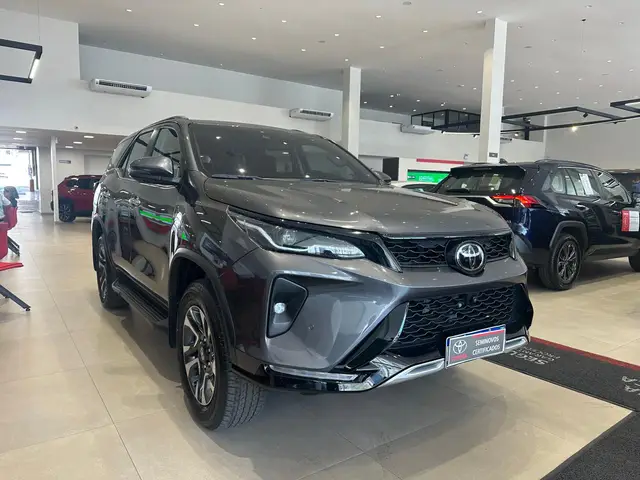 Carro Toyota SW4 2024 SRX 2.8 Turbodiesel 4x4 (Aut.) (7 Lugares)