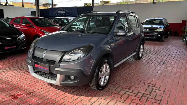 Carro Renault Sandero Stepway 2014 1.6 16V Hi-Flex (aut)