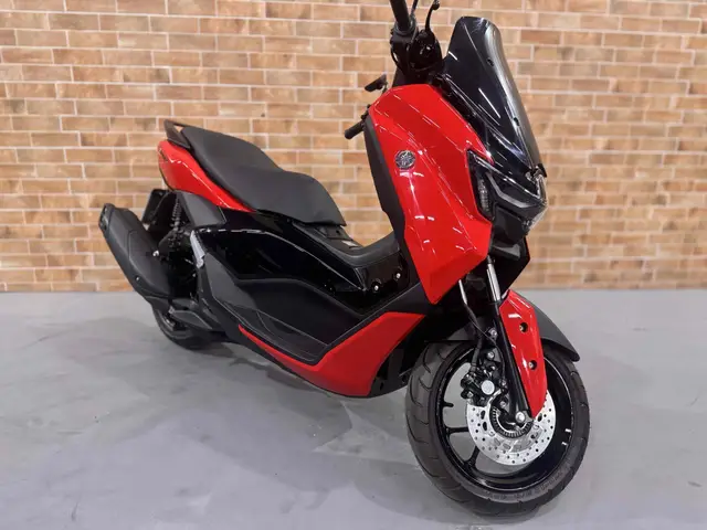 Moto Yamaha NMax 2025 Connected 160 ABS