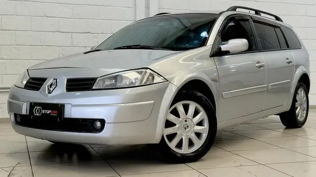 Carro Renault Megane Grand Tour 2013 Mégane Grand Tour Dynamique 1.6 16V (flex)