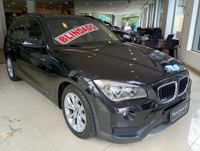 Carro BMW X1 2013 2.0 sDrive18i (aut)