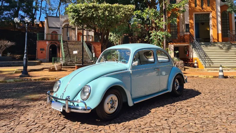 Dirigindo um VW Fusca 1200 1961 em 2025: por que ele é uma lenda?