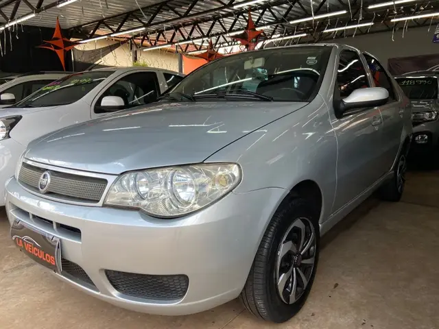 Carro Fiat Siena 2005 ELX 1.3 8V (Flex)