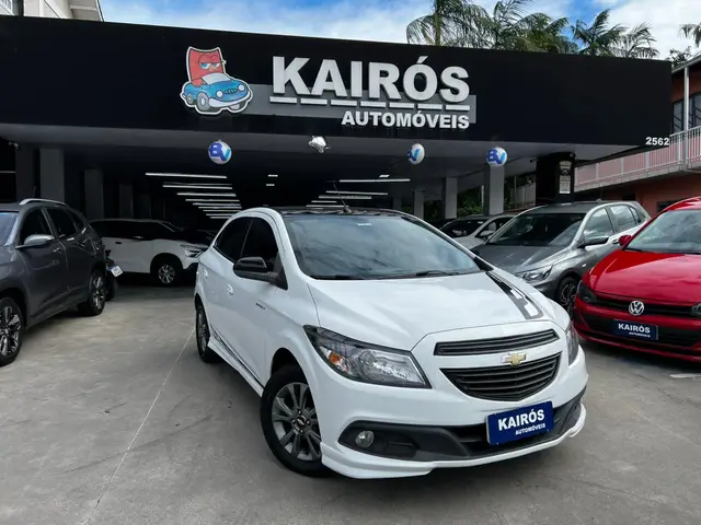 Carro Chevrolet Onix 2015 1.4 Effect SPE/4
