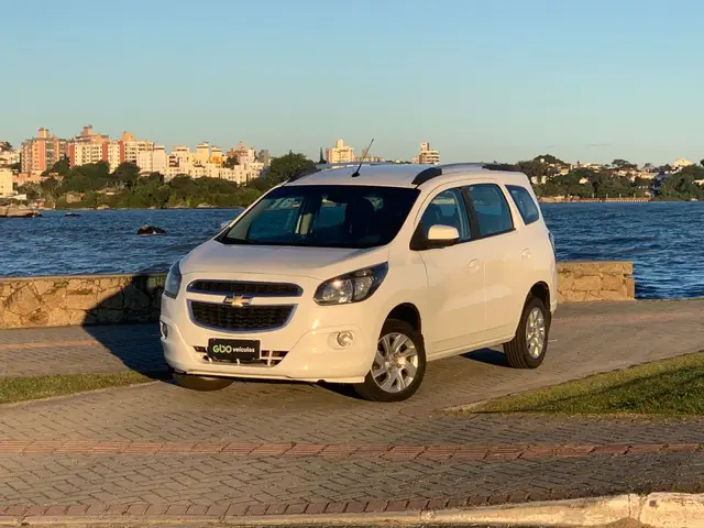 Carro Chevrolet Spin 2016 LTZ 7S 1.8 (Flex) (Aut)