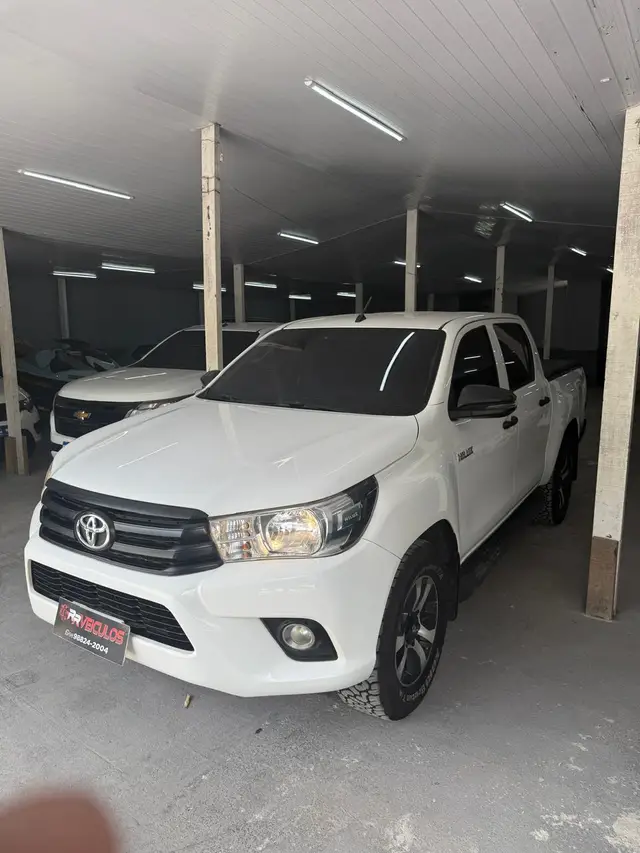 Carro Toyota Hilux Cabine Dupla 2019 Hilux 2.8 TDI CD STD 4x4 (Power Pack) (Diesel)