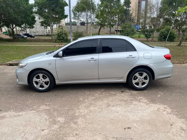 Carro Toyota Corolla 2013 Sedan 1.8 Dual VVT-i GLI (flex)