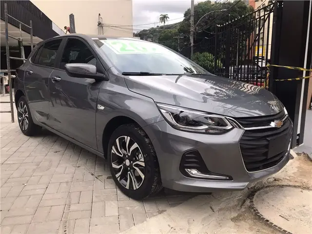 Carro Chevrolet Onix Plus 2026 LT 1.0