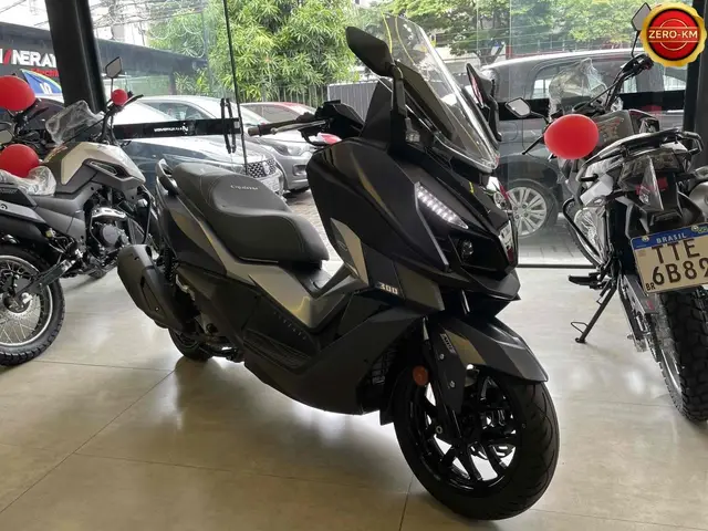 Moto Dafra Cruisym 2026 300 ABS