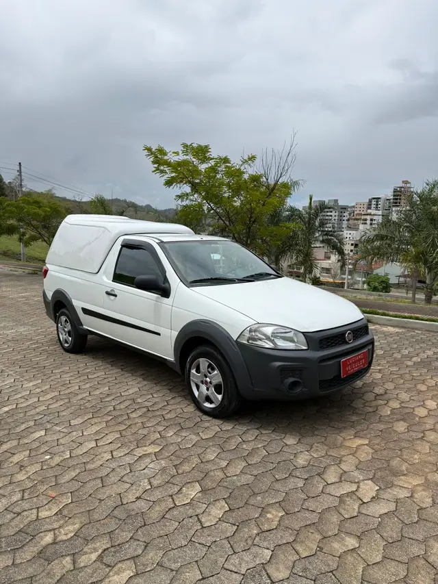 Carro Fiat Strada 2018 Hard Working 1.4 (Flex) (Cabine Simples)