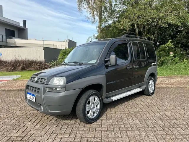 Carro Fiat Doblò 2004 Adventure 1.8 8V