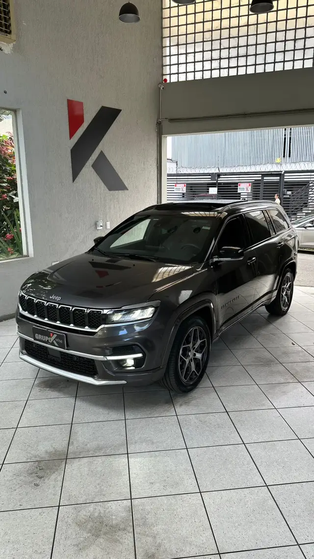 Carro Jeep Commander 2022 Overland T270 Flex (Aut)