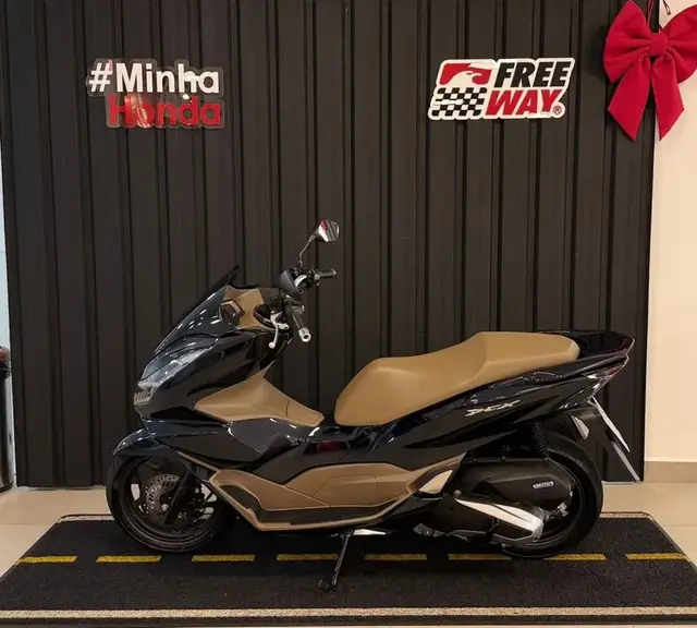 Moto Honda PCX 160 2025 DLX ABS