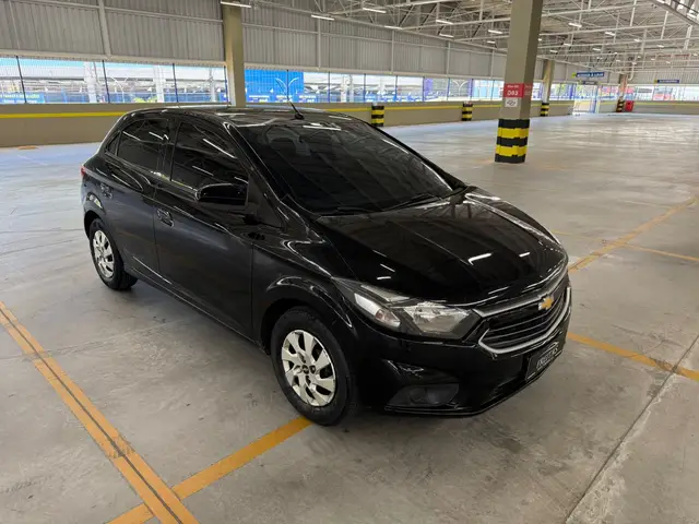 Carro Chevrolet Onix 2017 1.0 LT SPE/4