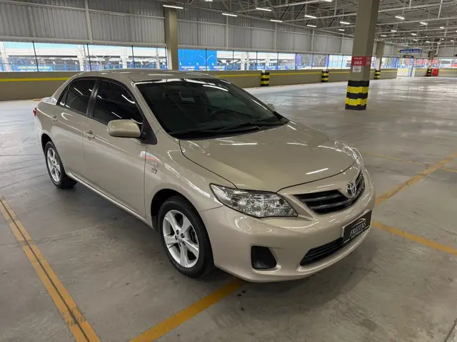 Carro Toyota Corolla 2014 Sedan 1.8 Dual VVT-i GLI (flex)