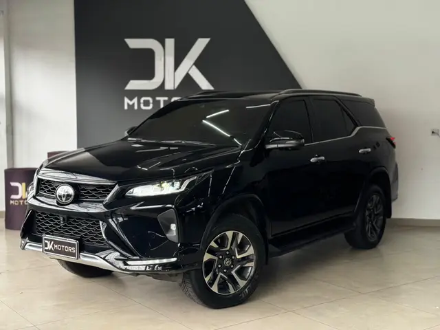 Carro Toyota SW4 2022 Diamond  2.8 turbodiesel 7L 4x4 (Aut)