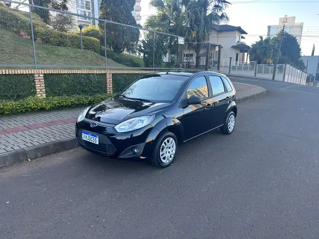 Carro Ford Fiesta Hatch 2014 S Rocam 1.0 (Flex)