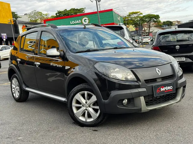 Carro Renault Sandero Stepway 2013 1.6 16V Hi-Flex (aut)