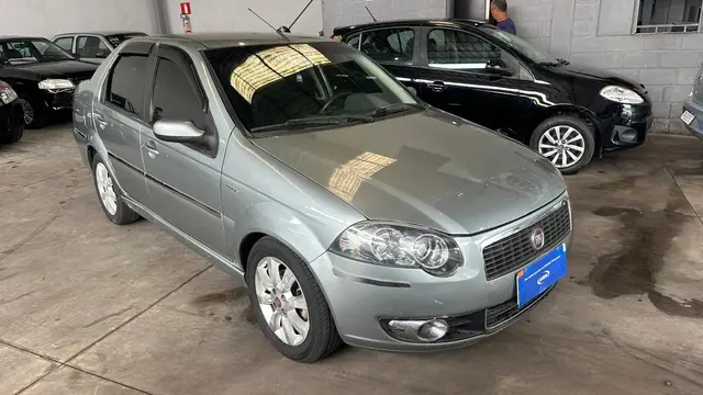 Carro Fiat Siena 2010 HLX 1.8 8V Dualogic (Flex)