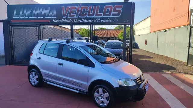 Carro Volkswagen CrossFox 2006 1.6 (Flex)