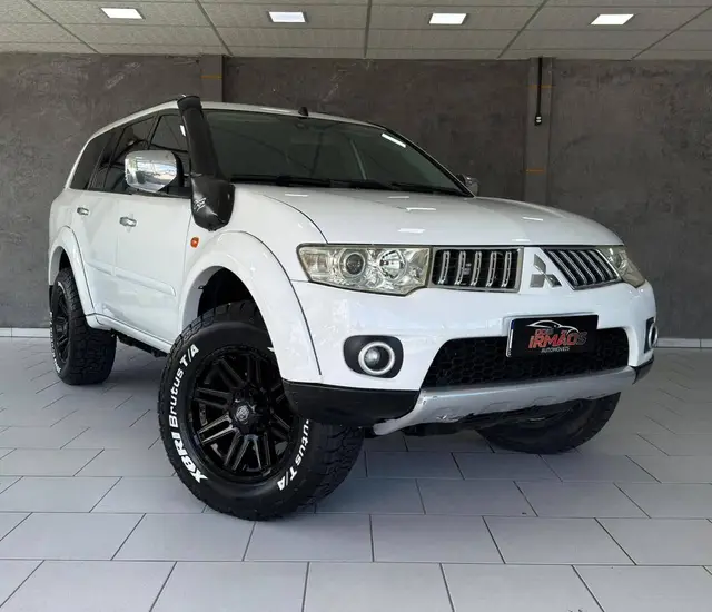 Carro Mitsubishi Pajero Dakar 2012 3.2 HPE 4WD (aut)