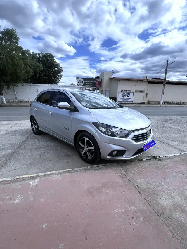 Carro Chevrolet Onix 2017 1.4 LTZ SPE/4 (Aut)