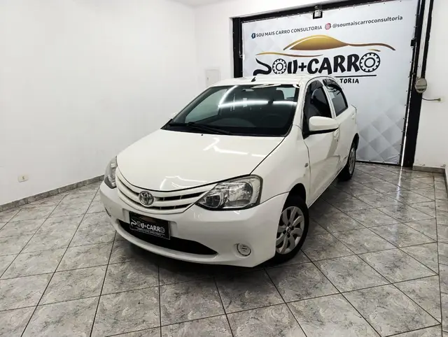 Carro Toyota Etios 2016 X 1.3 (Flex)