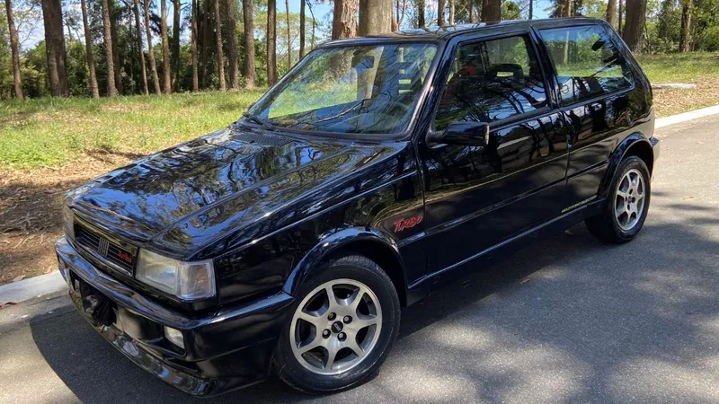 Fiat Uno Turbo: o hatch que abriu caminho para Pulse Abarth e companhia