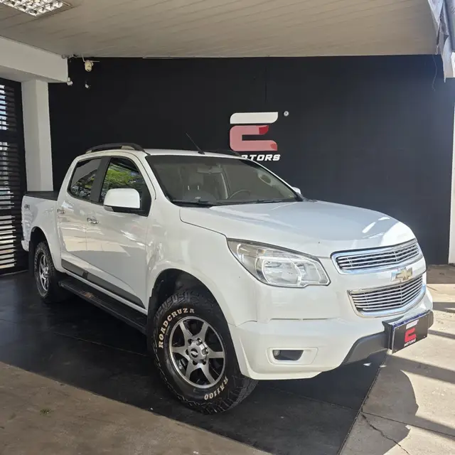 Carro Chevrolet S10 Cabine Dupla 2014 S10 2.8 CTDi 4x2 LT (Cab Dupla) (Aut)