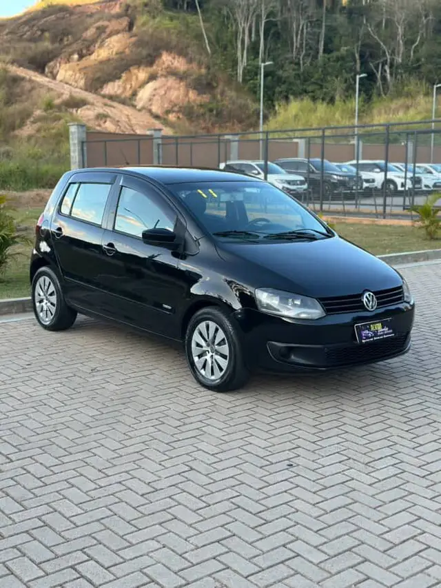 Carro Volkswagen Fox 2011 1.0 8V (Flex) 2p