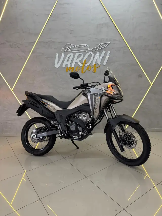 Moto Honda XRE Sahara 300 2025 Adventure