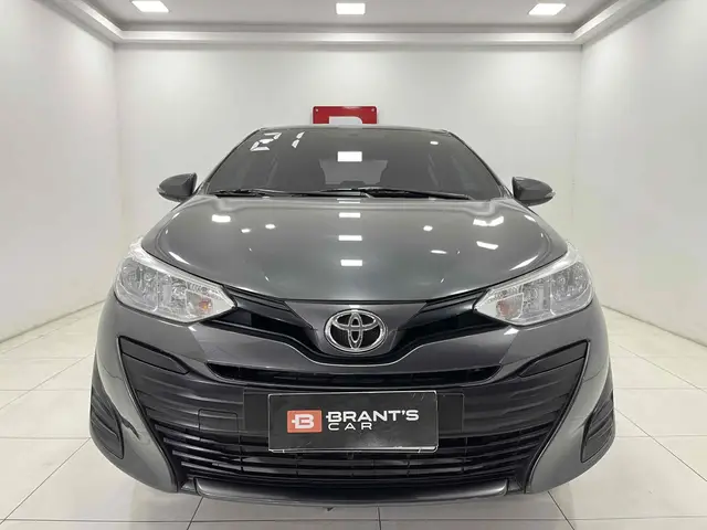 Carro Toyota Yaris 2021 1.5 XL Plus Connect CVT (Flex)
