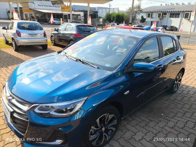 Carro Chevrolet Onix 2024 Premier 1.0 Turbo (Aut.)