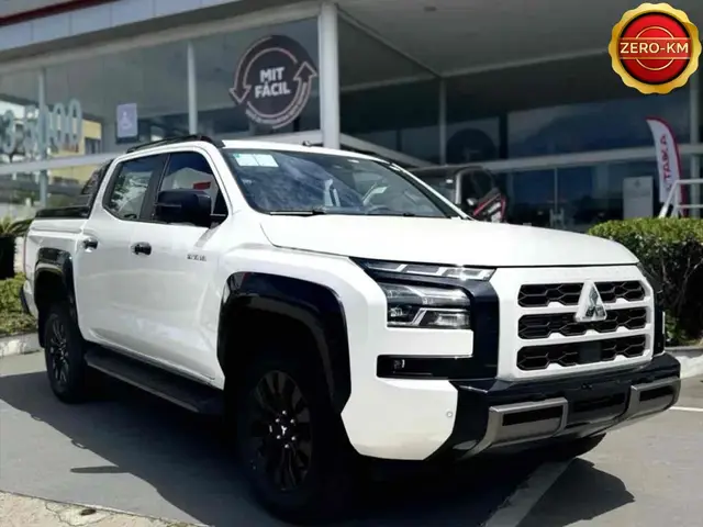 Carro Mitsubishi Triton 2026 Katana