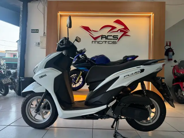 Moto Yamaha Fluo 2026 Hybrid Connected