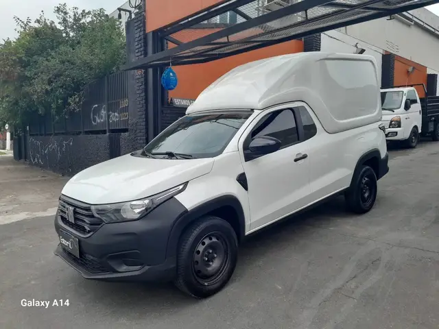 Carro Fiat Strada 2023 Endurance 1.4 Cabine Plus (Flex)