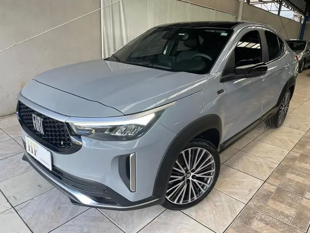 Carro Fiat Fastback 2024 Limited Edition Powered by Abarth