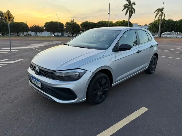 Carro Volkswagen Polo 2025 Track 1.0 Flex 12V 5p