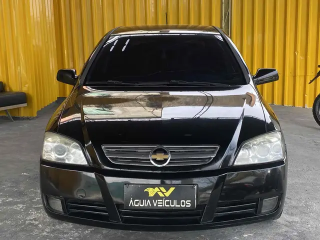 Carro Chevrolet Astra Sedan 2011 Advantage 2.0 (Flex)