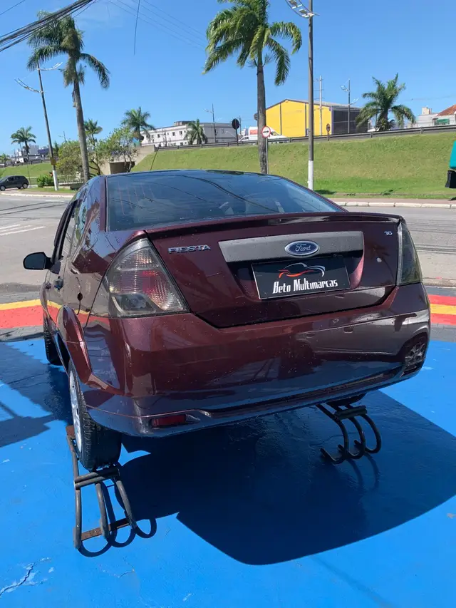 Carro Ford Fiesta Sedan 2011 1.6 (Flex)