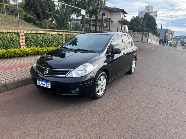 Carro Nissan Tiida 2012 SL 1.8 (flex)