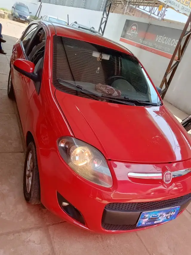 Carro Fiat Palio 2014 Attractive 1.4 8V (Flex)