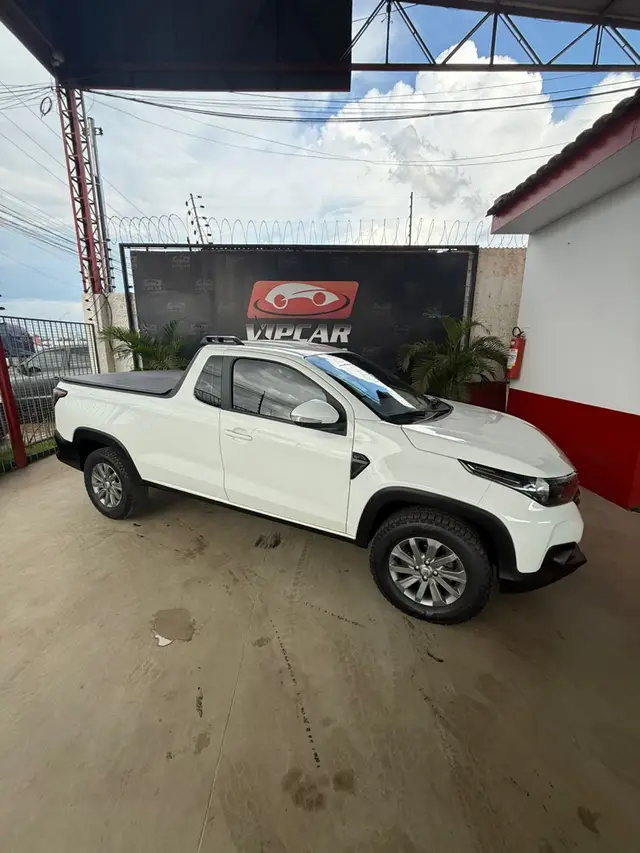 Carro Fiat Strada 2023 Freedom 1.3 CS Plus (Flex)