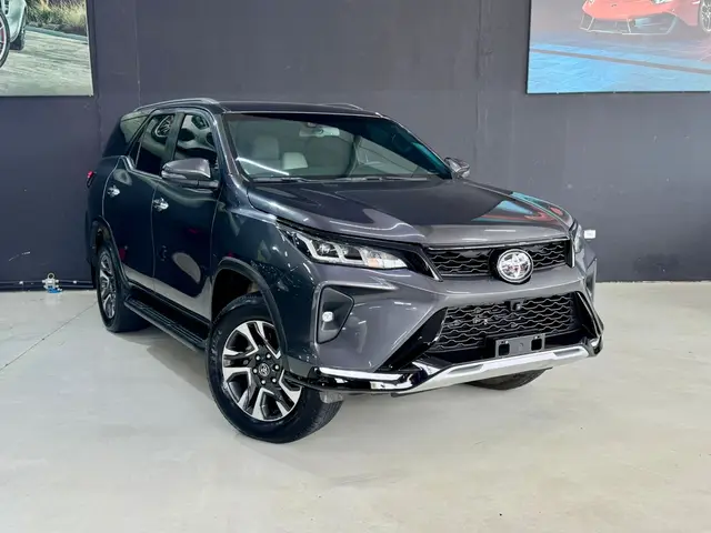 Carro Toyota SW4 2024 Diamond  2.8 Turbodiesel 4x4 (Aut.)