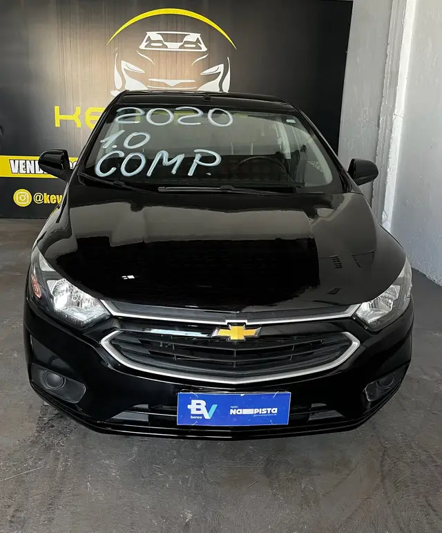 Carro Volkswagen Polo 2023 Track 1.0 Flex 12V 5p